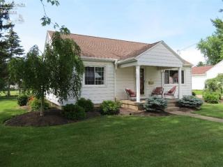 217 Schiller Ave, Sandusky, OH 44870-5451