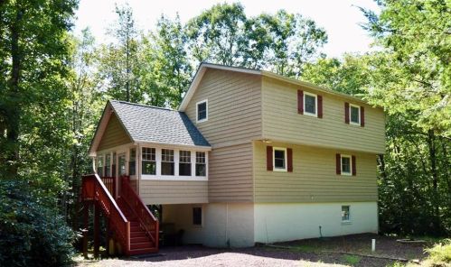 65 Recreation Dr, Jim Thorpe, PA 18229-9506