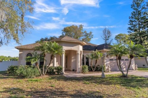 2297 Lake Francis Dr, Apopka, FL 32712-2097