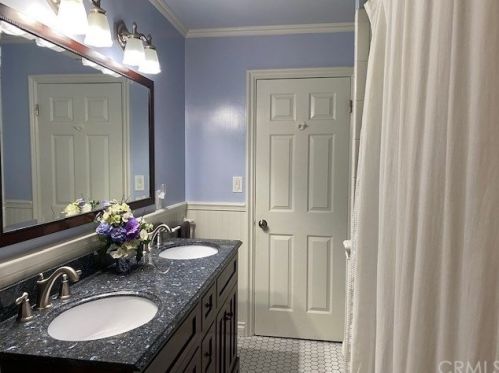 9237 Manzanar Ave, Downey CA  90240-2807 exterior