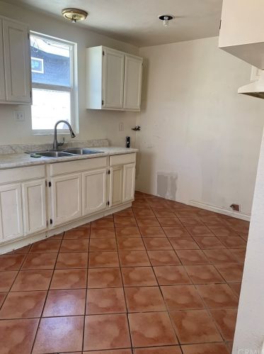 2541 Missouri Ave, South Gate CA  90280-3938 exterior