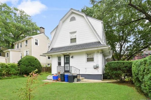 80 Primrose St, White Plains NY  10606-1631 exterior