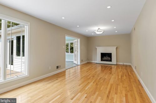 144 Oldbury Dr, Wilmington DE  19808-1420 exterior