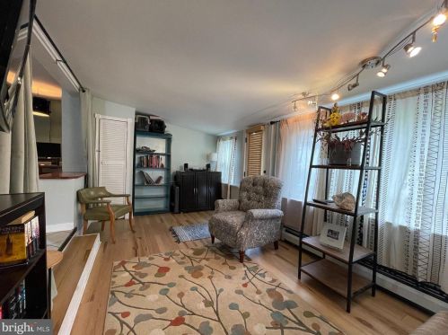 1223 Feist Ave, Pottstown PA  19464-3923 exterior