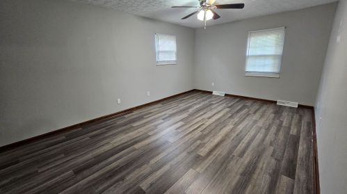 3446 Meadowlark Dr, Covington KY  41018-2608 exterior