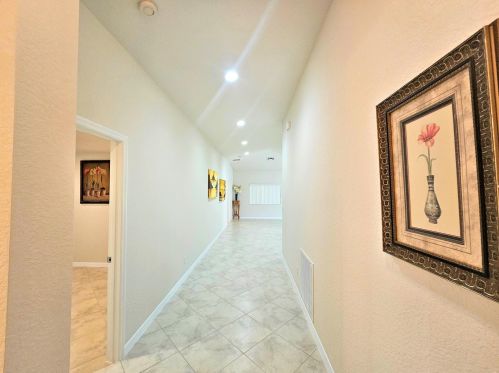 4375 55th St, Vero Beach FL  32967-2425 exterior