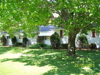 5491 Sebago Dr, Fairview, PA 16415-2224