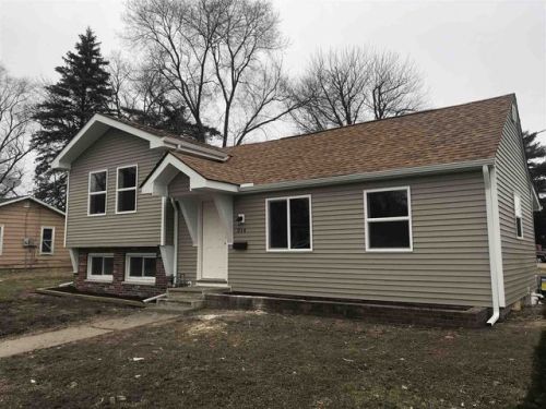 214 4th St, Inwood, IN 46563-2006