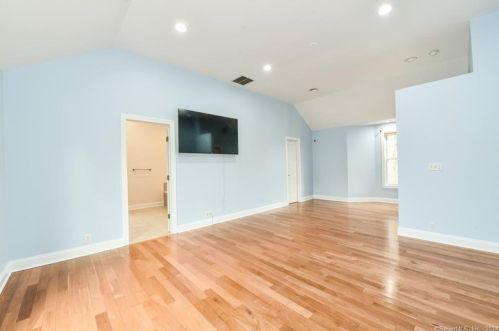 6 Nolan St, Norwalk CT  06850-2525 exterior