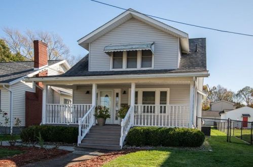 1571 Ridge Ave, Hermitage, PA 16150-1066