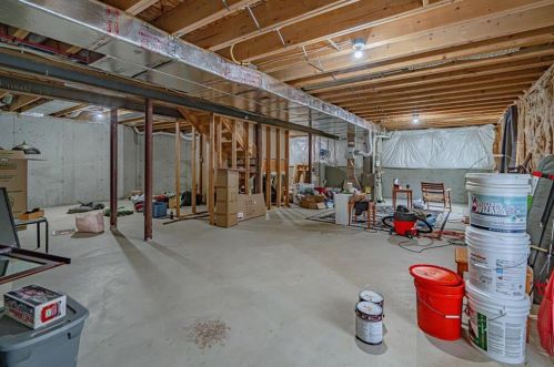 1105 Monarch Ln, Breinigsville PA  18031-9321 exterior