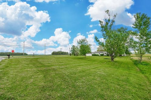 12913 Fladt Rd, Marysville, OH 43040-9519