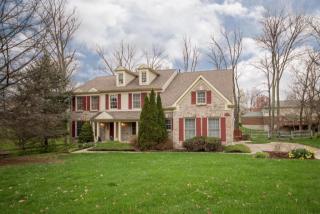 1068 Dustwhirl Dr, Hamilton, KY 41091-8000