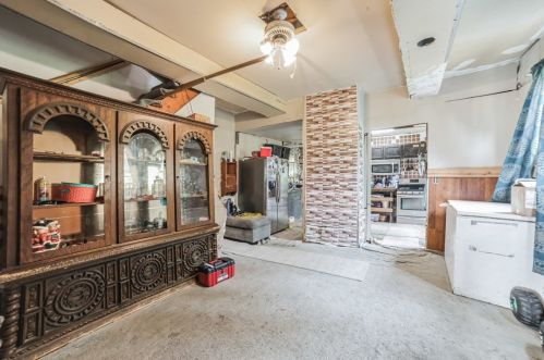 25 Shady Ave, North Charleroi PA  15022-1237 exterior