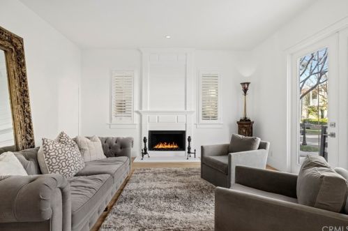 9 Seabluff, Newport Beach, CA 92660-9103
