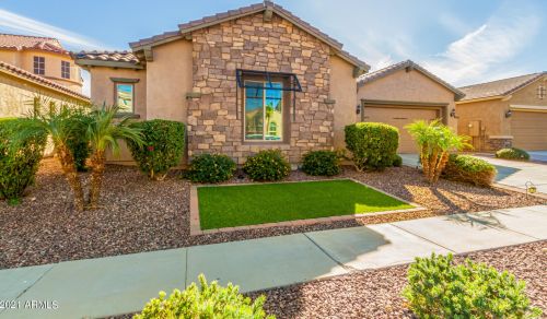 3301 Azalea Dr, Gilbert, AZ 85298-2211