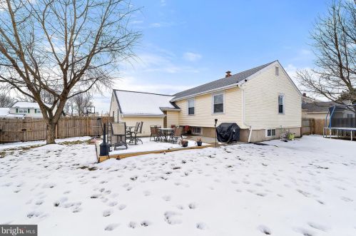 2506 Yellowstone Rd, Riverton NJ  08077-3164 exterior