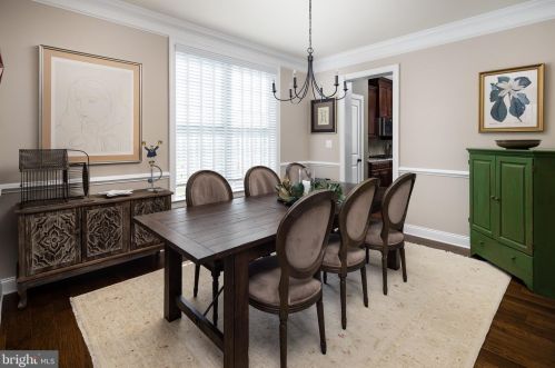 15909 Paynes Farm Dr, Haymarket VA  20169-8123 exterior