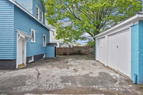 181 Mount Pleasant Ave, Providence RI  02908-3917 exterior