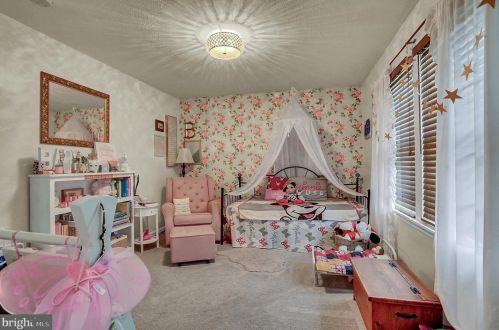 60 Independence Dr, Lees Cross Roads PA  17257-8225 exterior