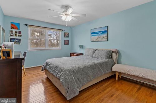 770 Dawes Dr, Yardley PA 19067-4335 exterior