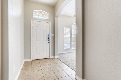 901 Marist Dr, Fort Worth, TX 76120-2338