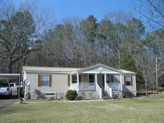 1124 Pond Dr, Wateree, SC 29044-9126