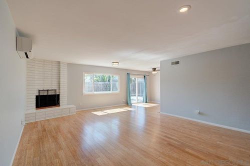 4550 Berwick Dr, San Diego CA  92117-4228 exterior