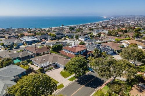 115 Via Alameda, Redondo Beach CA  90277-6609 exterior