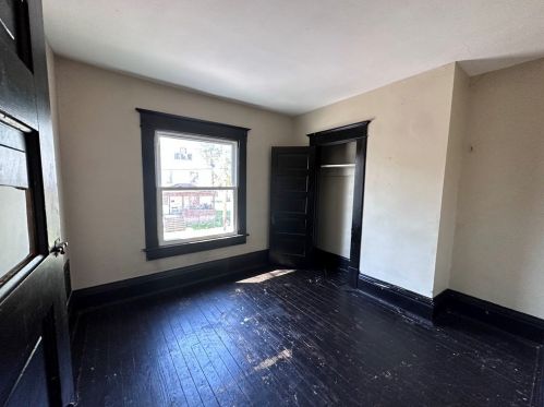 703 Prindle St, Hermitage PA  16146-2756 exterior