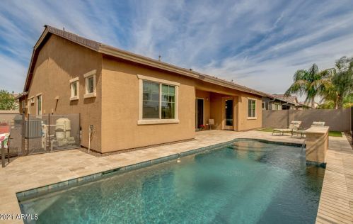 4926 Quiet Way, Gilbert AZ  85298-0648 exterior