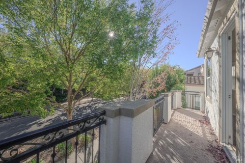 2177 Nectarine Dr, Santa Rosa, CA 95404-6195