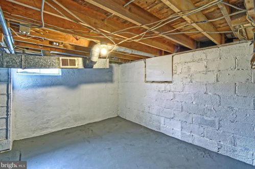 711 Columbia Blvd, West Deptford NJ  08063-1307 exterior