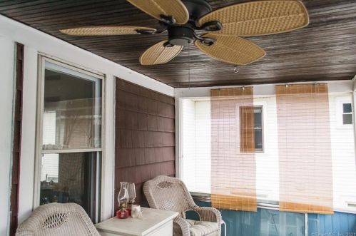 25 Curtis Ave, Wallingford CT 06492-3708 exterior