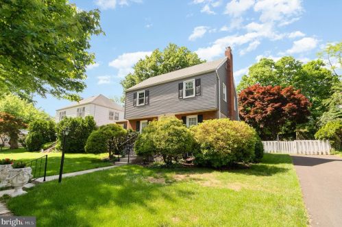 3504 Schoolhouse Ln, Harrisburg, PA 17109-4729