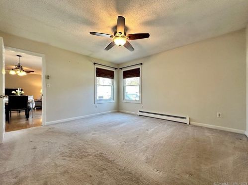 84 Mccormick Ln, Middletown CT  06457-2076 exterior