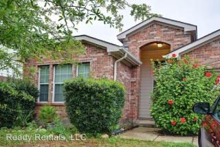 1631 Mountain Brk, Schertz TX  78154-3075 exterior