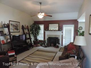 3109 Holly Pt, Clarksville TN  37043-8440 exterior