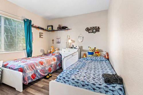 820 Moray Ct, Grayson CA  exterior