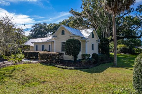 14147 12th St, Dade City, FL 33525-4115
