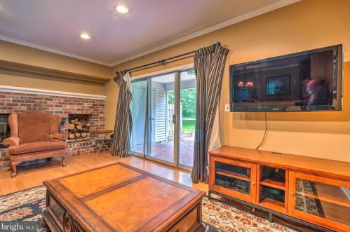 55 Quince Ct, Lawrence Township NJ  08648-4803 exterior