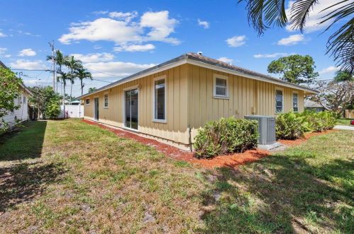 6130 Francis St, Jupiter FL  33458-6717 exterior