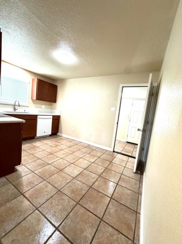 3012 Orange Ave, Riverbank CA  95367-2004 exterior