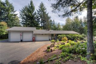 7034 Johnson Point Rd, Olympia, WA 98516-9562