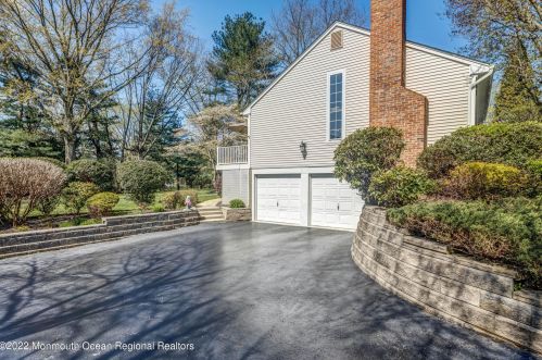 361 Dwight Rd, Middletown NJ  07748-3074 exterior