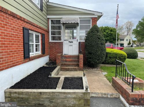 108 David Rd, Wilmington, DE 19804-2649