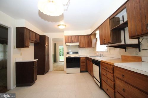 502 6th St, Lansdale PA  19446-2742 exterior