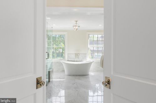 577 Jobel Dr, Tavistock NJ  08033-1034 exterior