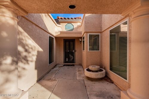 2540 Crown King Dr, Tucson, AZ 85741-2566