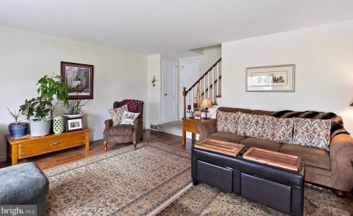 221 Pinehurst Rd, Wilmington, DE 19803-3125